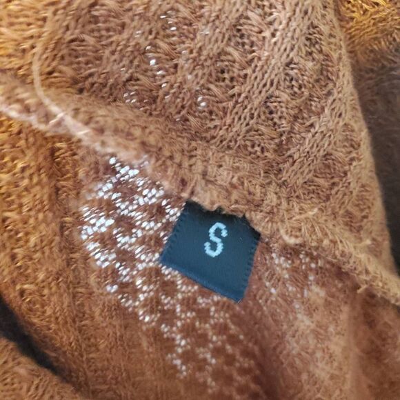 NWOT Tan Waffle Knit Lightweight Sweater S - Picture 8 of 9